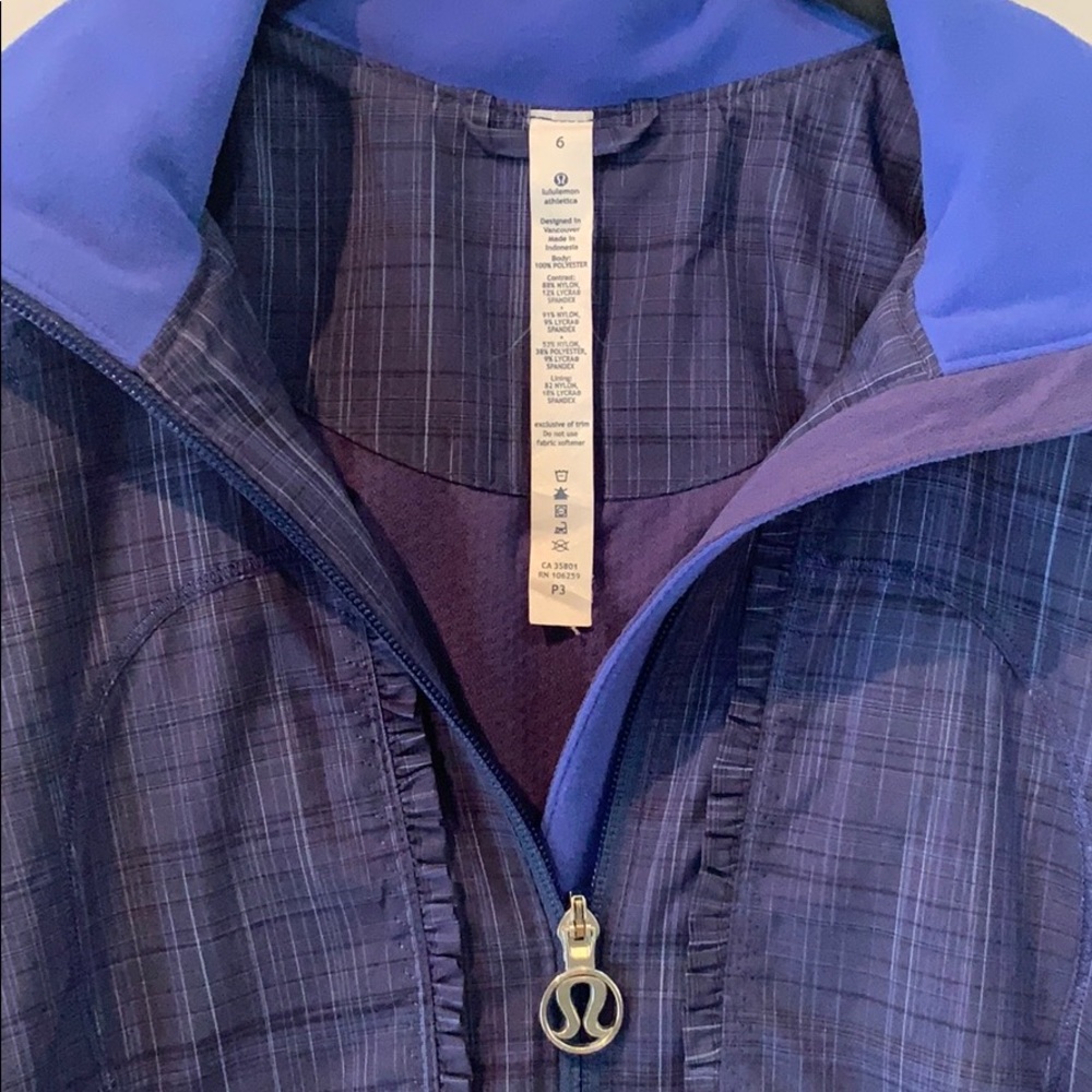 Lululemon Jacket - Picture 3 of 6